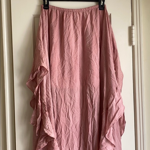 Brand new never been worn skirt - Picture 3 of 3